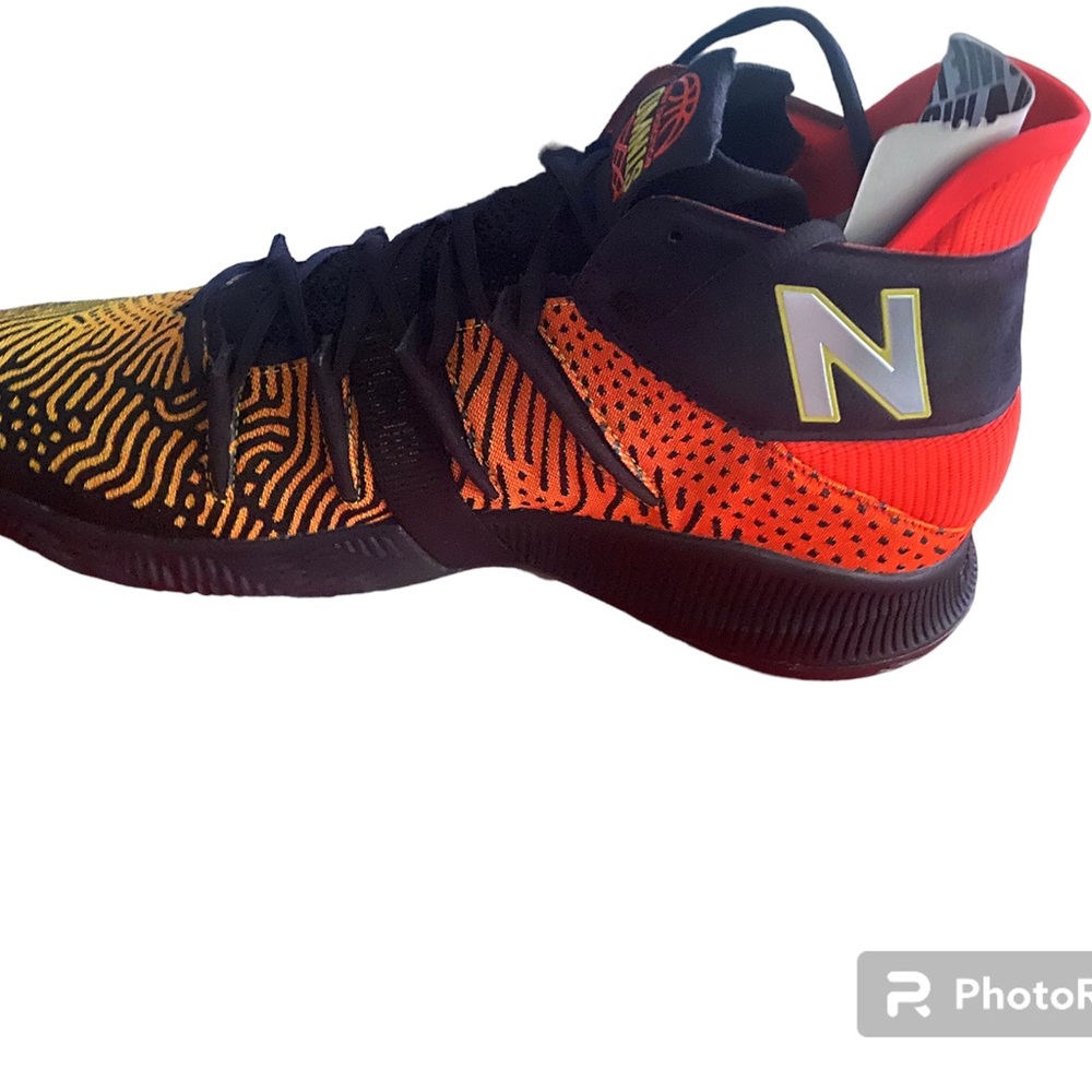 Men’s new balance shoe